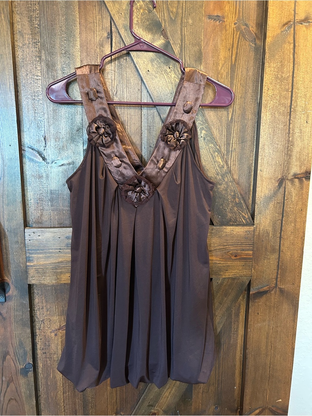Y2K vintage  Floral Applique V-Neck Women's Top in Brown size L